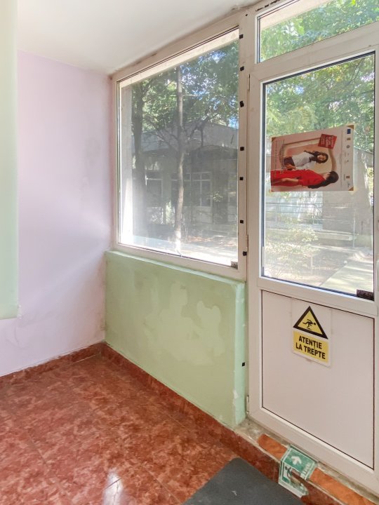 Garsoniera nemobilata - Metrou Costin Georgian