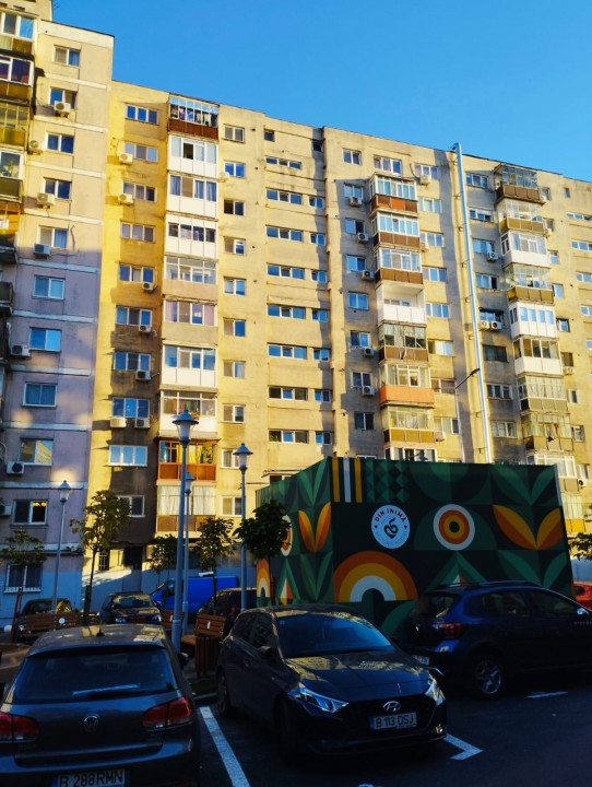 SE VINDE APARTAMENT 3 CAMERE SPATIOS SI RENOVAT IN ZONA PIATA RAHOVA